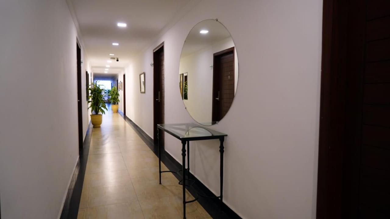 Hotel Oban Lahore Extérieur photo
