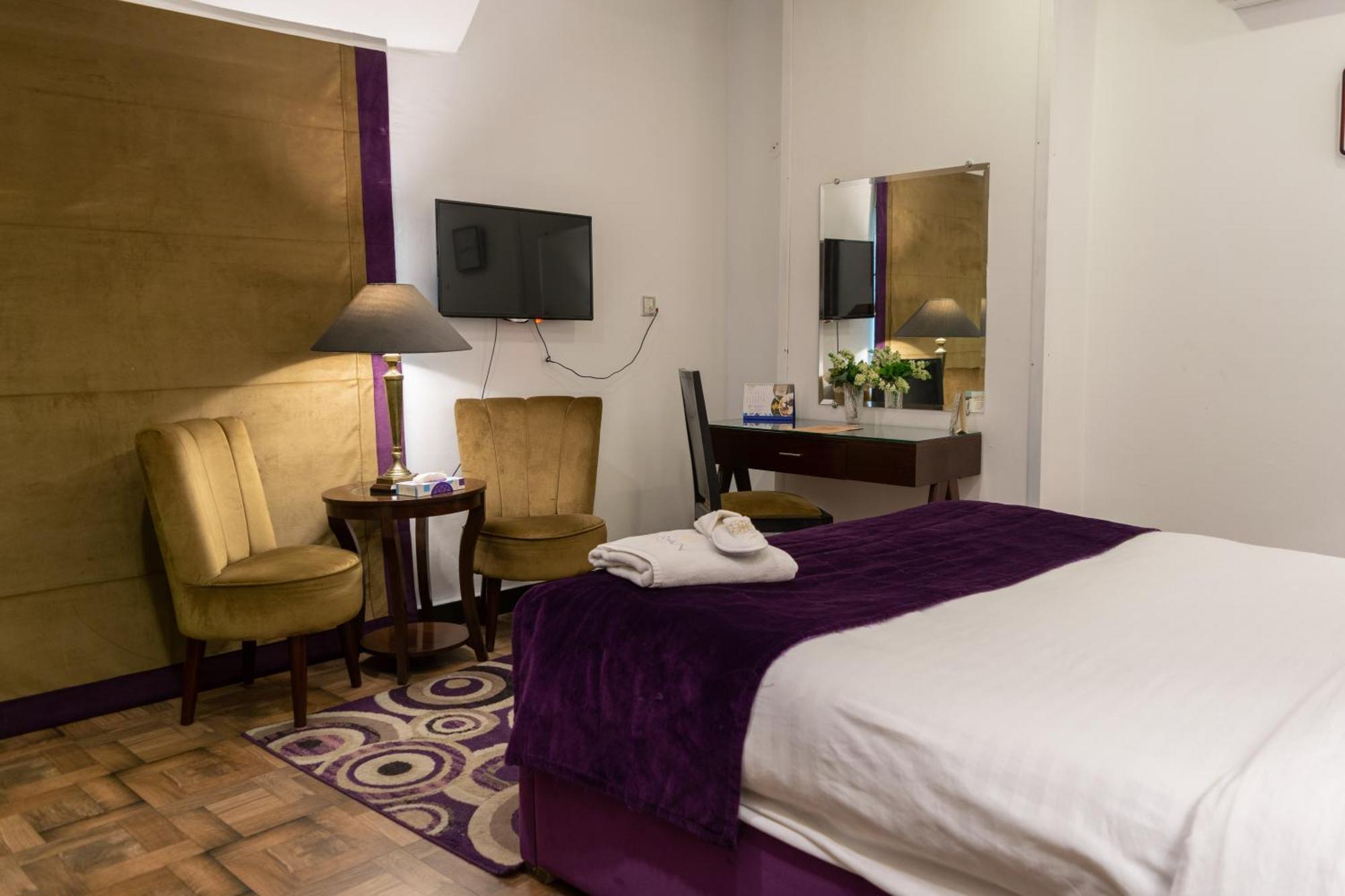 Hotel Oban Lahore Extérieur photo