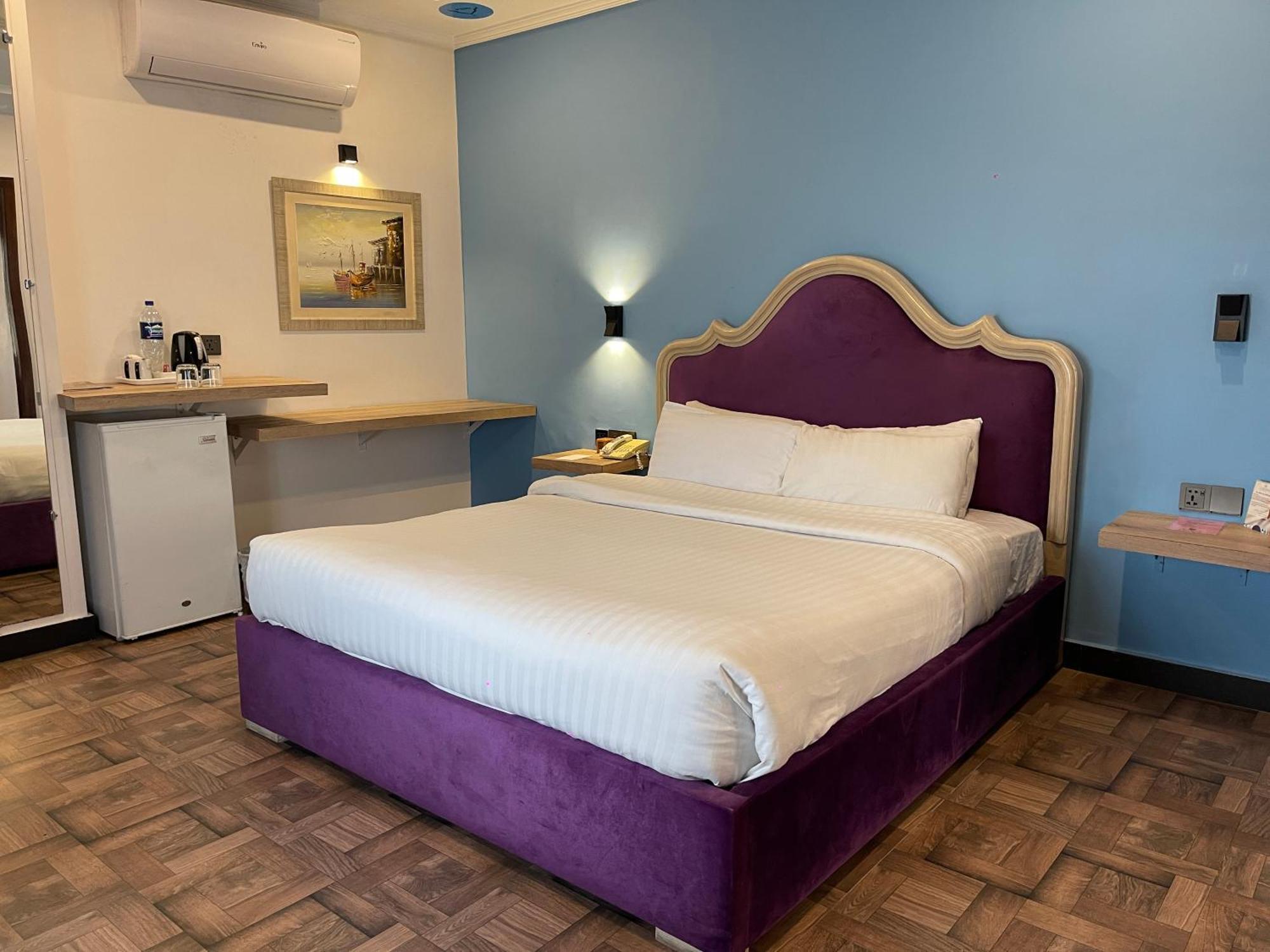 Hotel Oban Lahore Extérieur photo