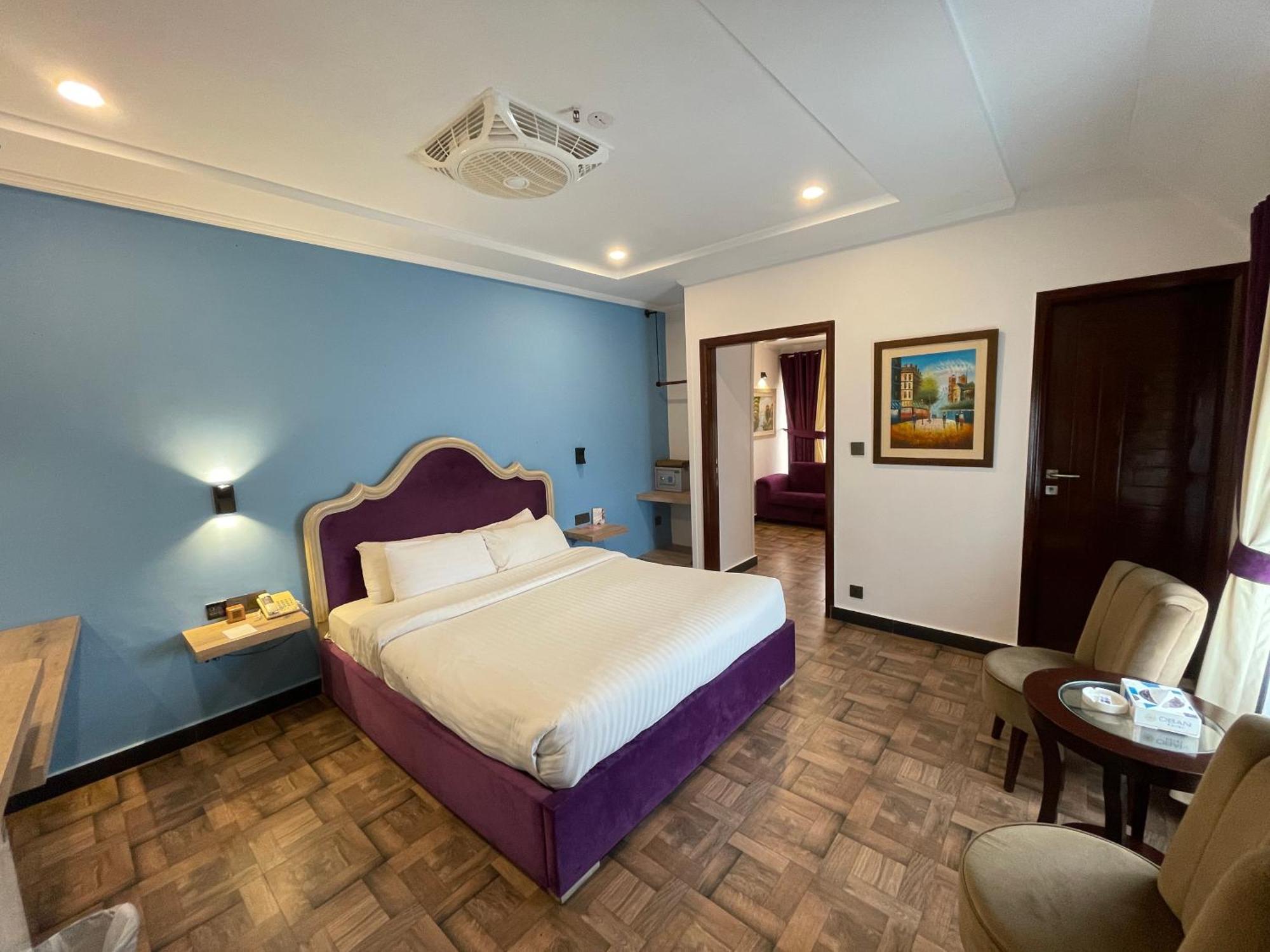 Hotel Oban Lahore Extérieur photo