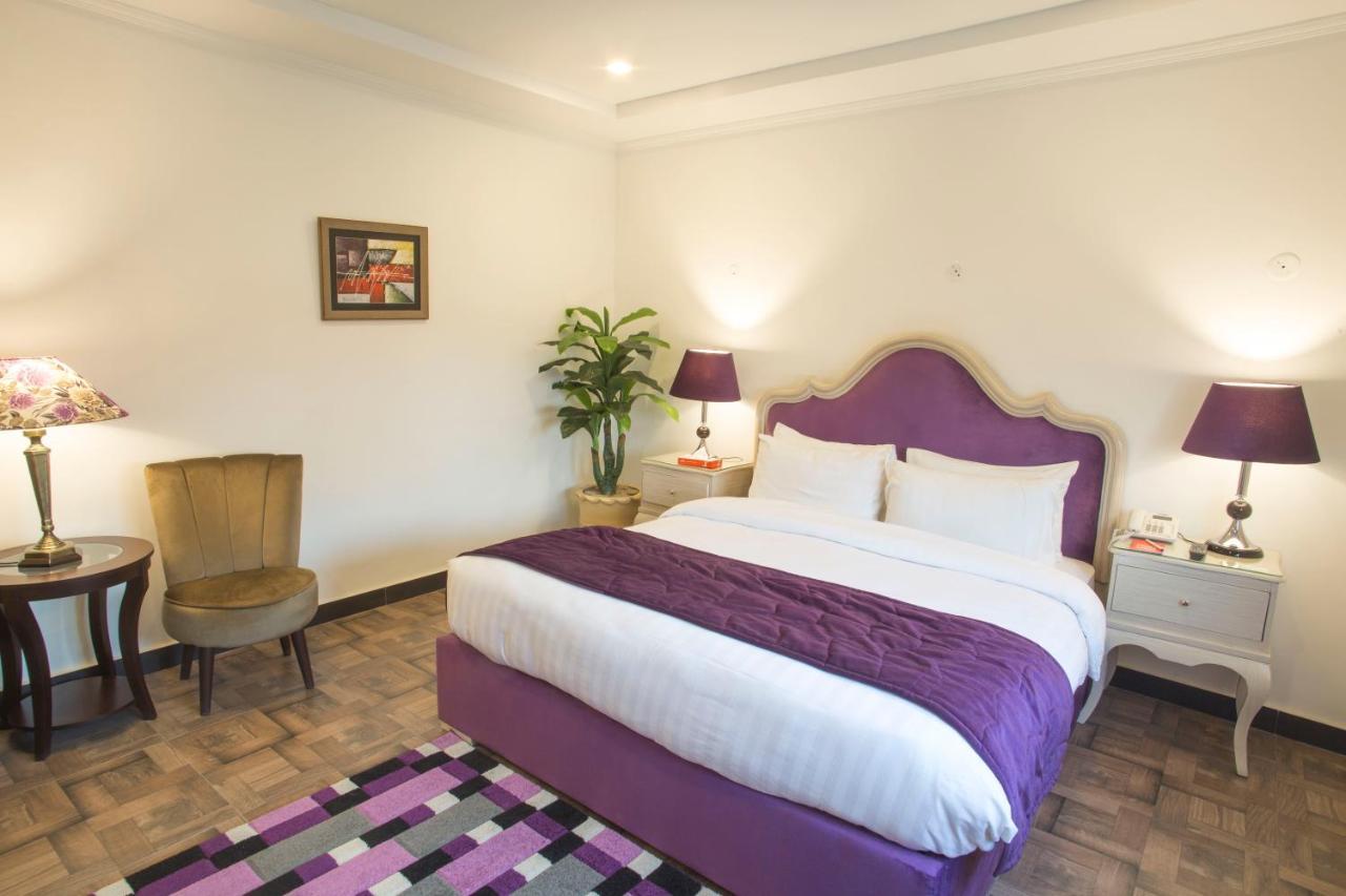 Hotel Oban Lahore Extérieur photo